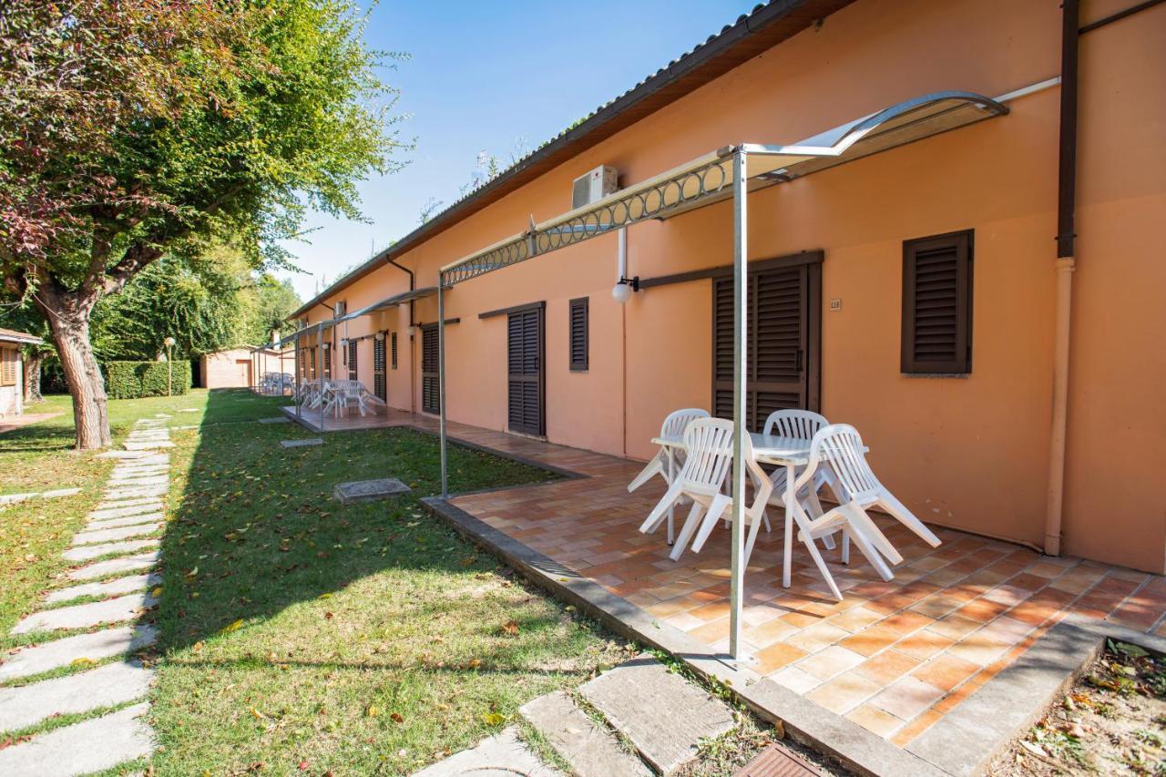 Aparthotel Borgo San Antonio & Borgo San Giuseppe By La Principina Principina Terra Exterior foto